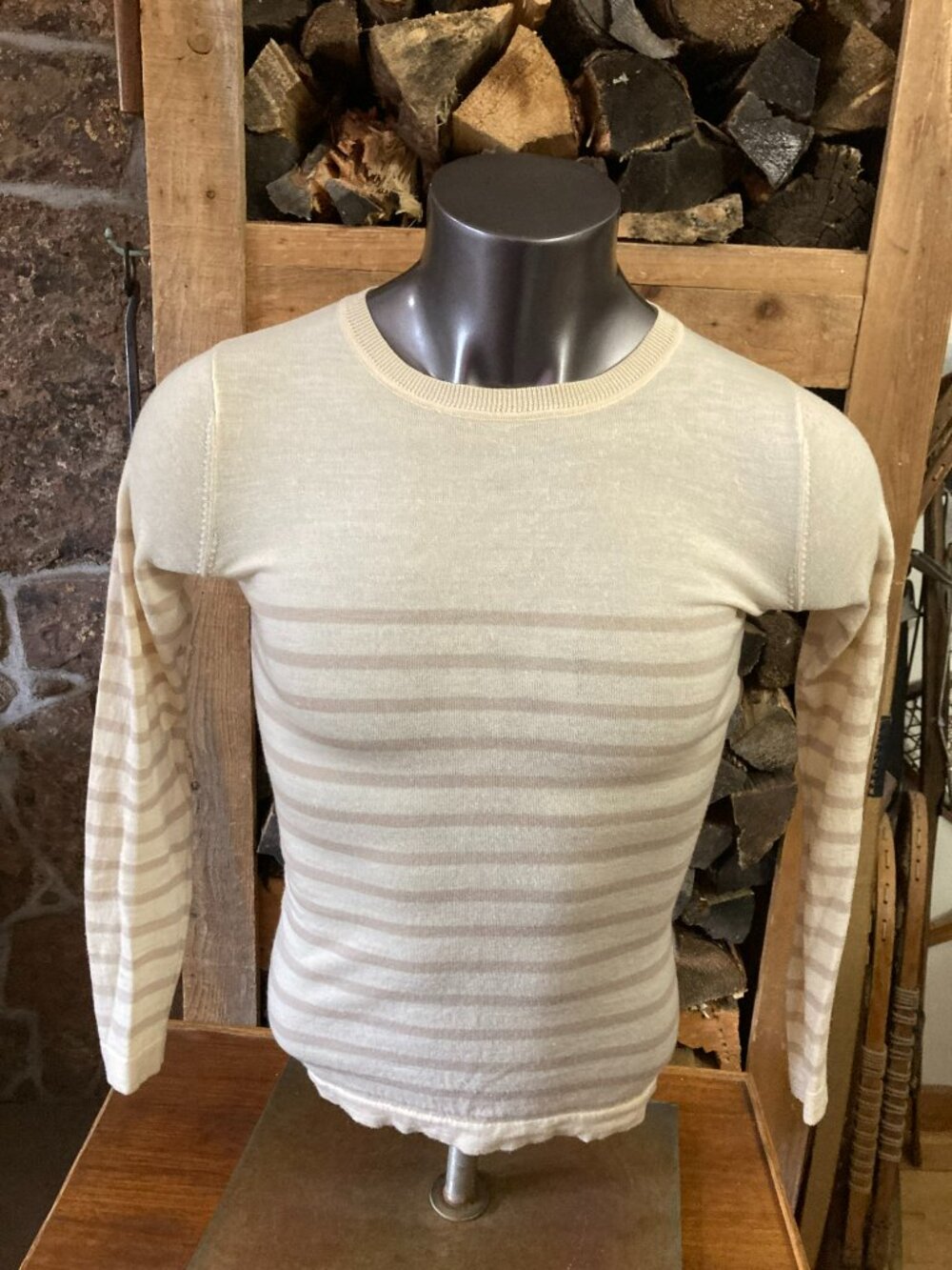 womens patagonia small S? medium M? cream tan beige light sweater pullover top